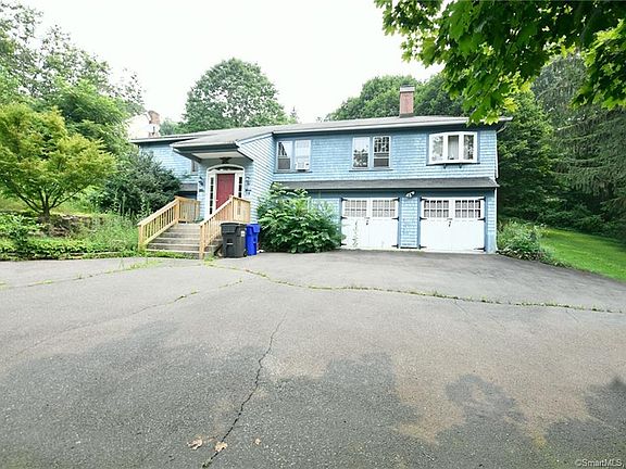 4th image of 70 Glenwood Ave