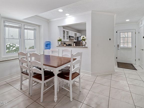 4th image of 13 Raleigh Drive