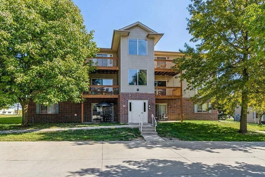 1st image of 20 Zeller Xing APT 312