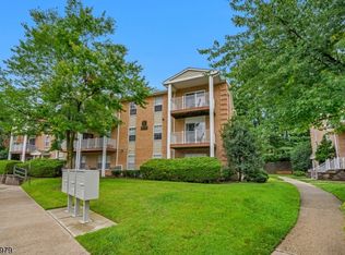 154 Vista Dr BLDG 5 #154H, Hanover Twp., NJ 07927