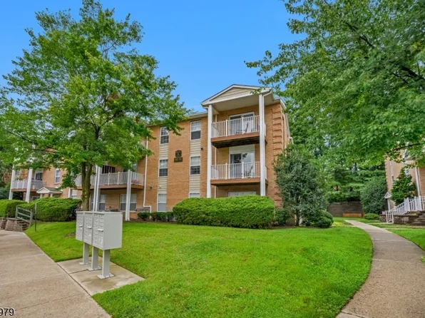 154 Vista Dr BLDG 5 #154H, Hanover Twp., NJ 07927
