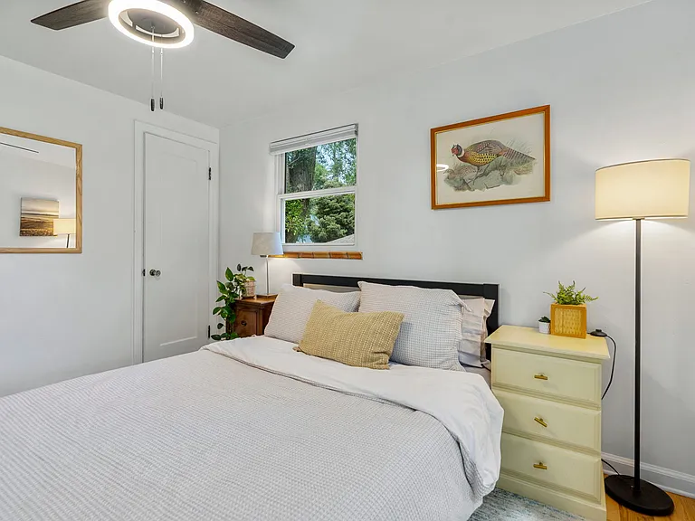817 Mathews St — Photo 12