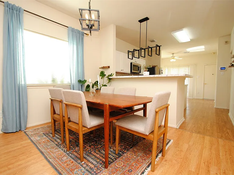 6363 Provident Green Dr — Photo 7