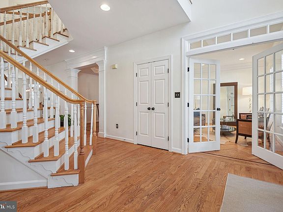 4th image of 810 Still Creek Ln