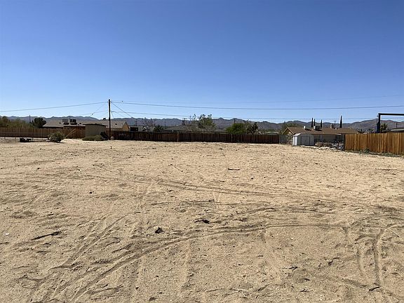 4th image of 58167 Spring Dr