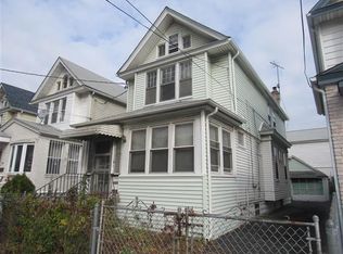 9021 172nd St, Jamaica, NY 11432