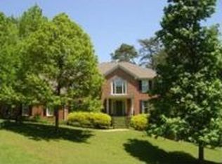 4028 Breakwater Dr, Hixson, TN 37343