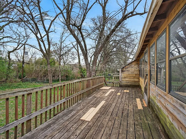 8817 Shady Grove Ave — Photo 10