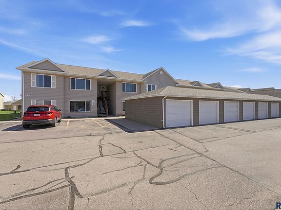 4th image of 7107 W 56th St APT 18