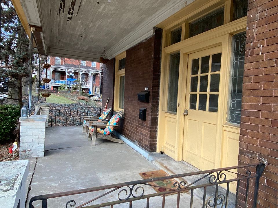 Entry has electronic lock