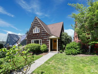 1612 NE 73rd Street, Seattle, WA, 98115