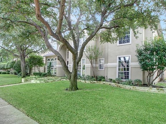 2nd image of 3932 Granbury Dr