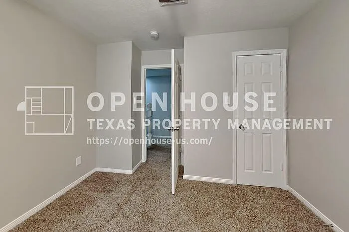 12127 Rocky Lake Dr — Photo 16