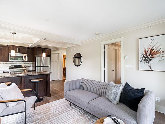 4th image of 2175 Fraser Ave #312