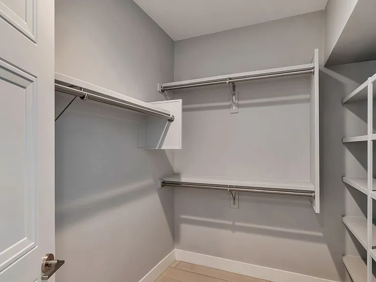 4525 N 40th St #9 — Photo 10