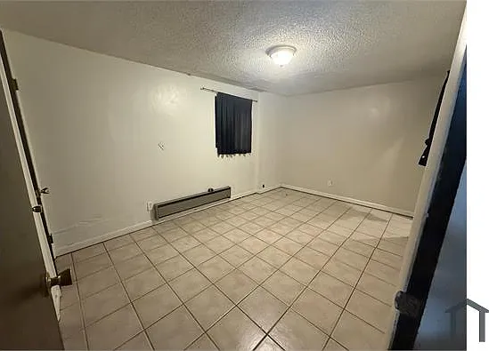 2 bed, 850 sqft, $1,200 — Photo 4