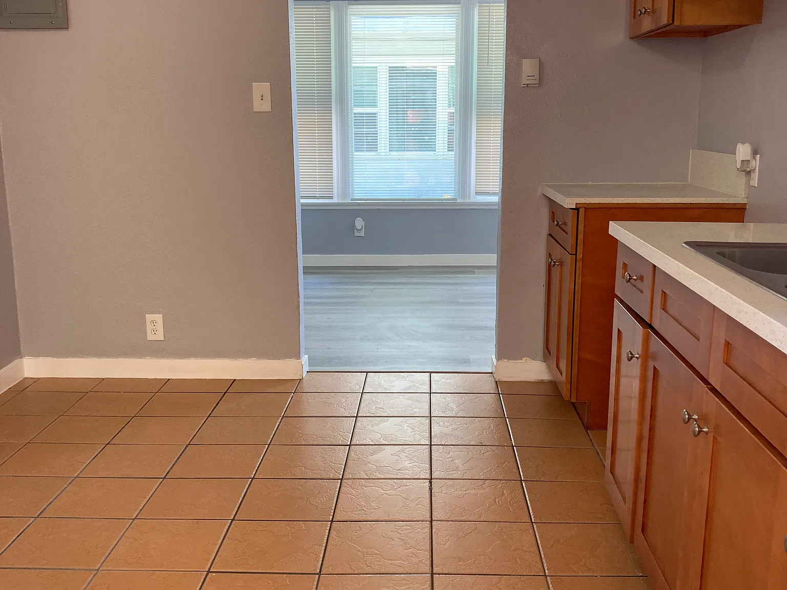 2 bed, 1200 sqft, $1,945 — Photo 3