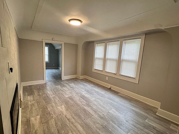 3rd image of 2484 W Chambers St #31351C11D