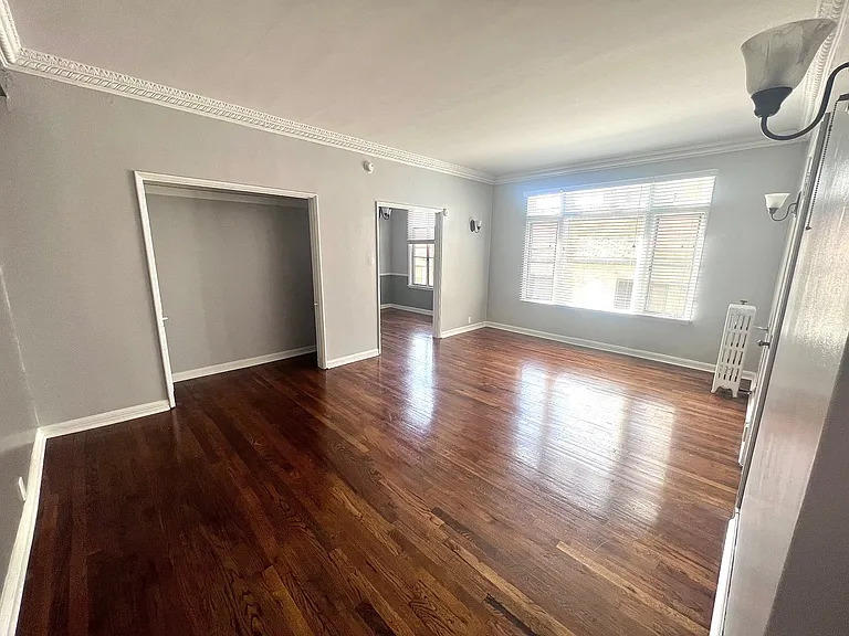 La Leyenda Apartments — Photo 35