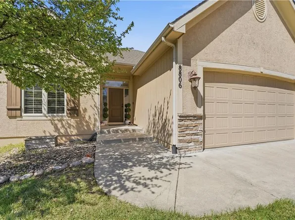 8806 N Norton Ave, Kansas City, MO 64156