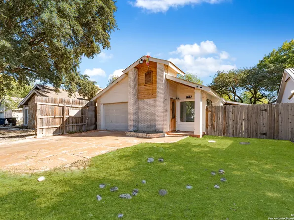 8022 ORCHARD BEND ST, San Antonio, TX 78250