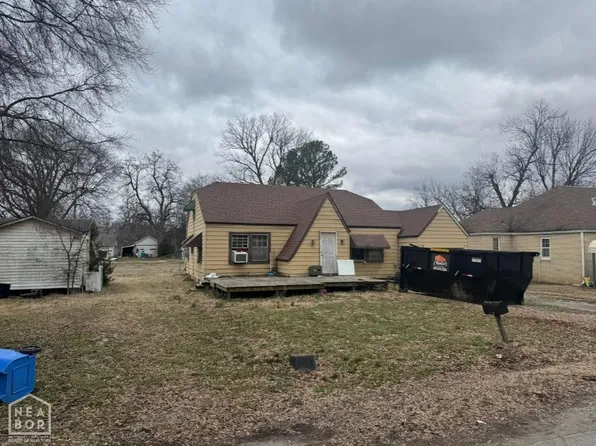 805 W 3rd St, Corning, AR 72422