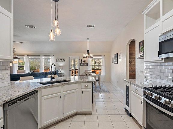 2nd image of 2305 Candle Ridge Trl