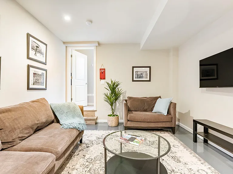 522 NE Morris St #BASEMENT — Photo 26
