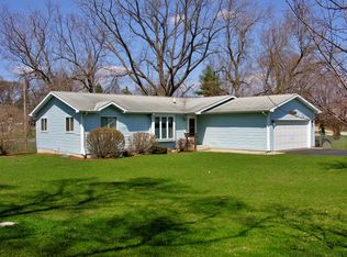 28490 W Thomas Ct, Ingleside, IL 60041