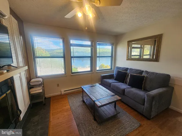 36 Jeffrey Ln #6A, Oakland, MD 21550