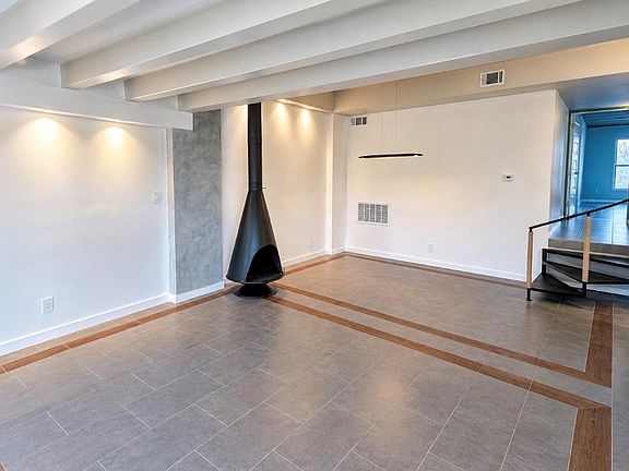 3rd image of 5802 Circulo Dr #4D