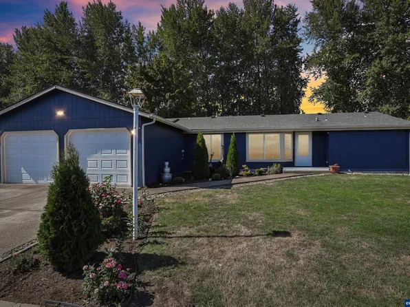 914 James St, Independence, OR 97351