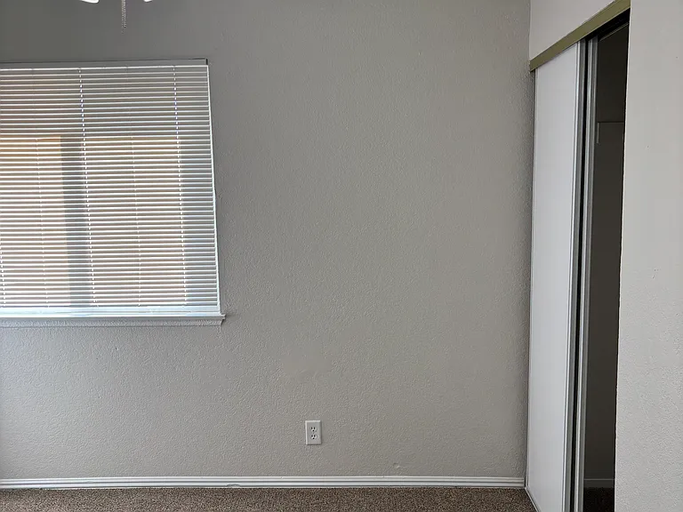 305 E Van Wagenen St — Photo 13