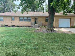 308 E Earl St, McPherson, KS 67460