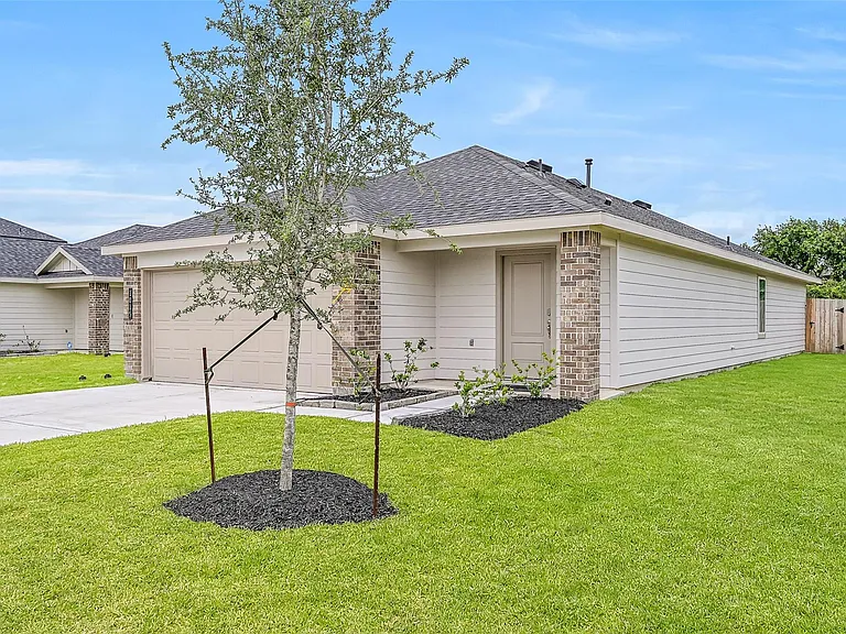 1015 Bluegill Dr — Photo 2