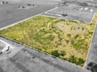 1900 O'L G Cemetery Rd, Taylor, TX 76574