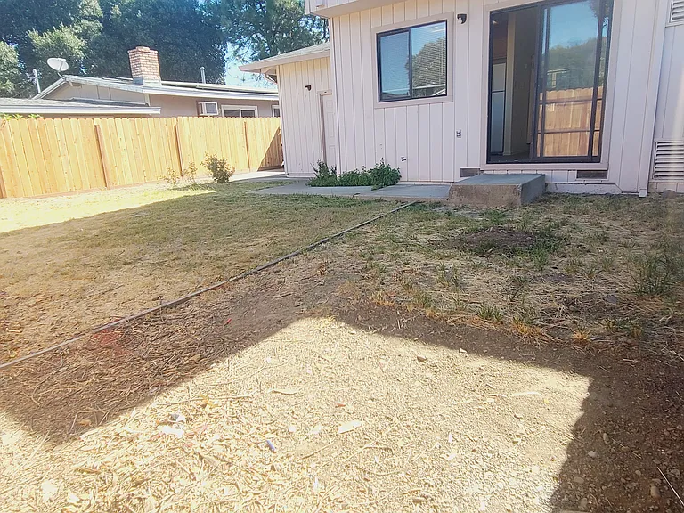 1790 Tanya Ln #B — Photo 11
