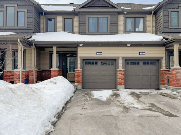 771 Brittanic Rd, Ottawa, ON K2V 0R3