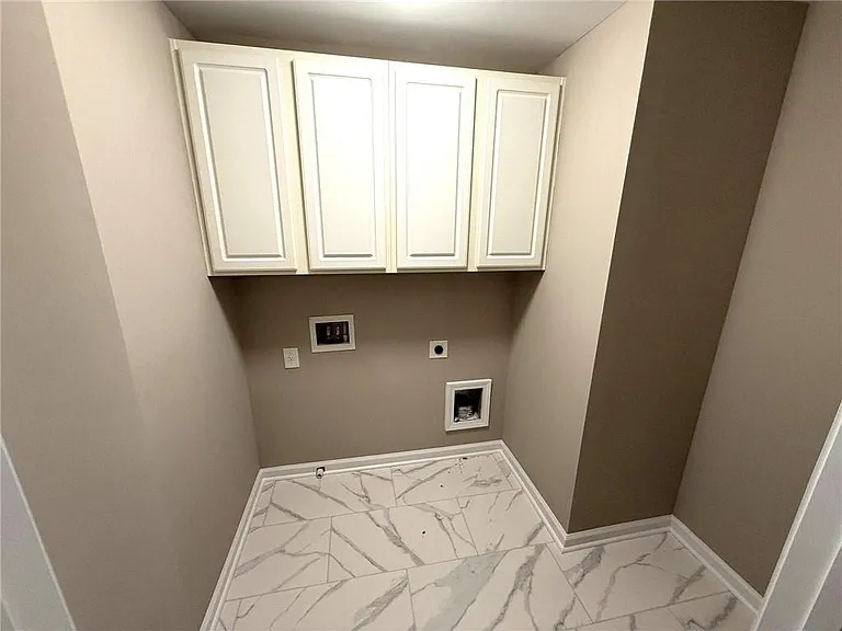 10570 Haynes Valley Ct — Photo 16