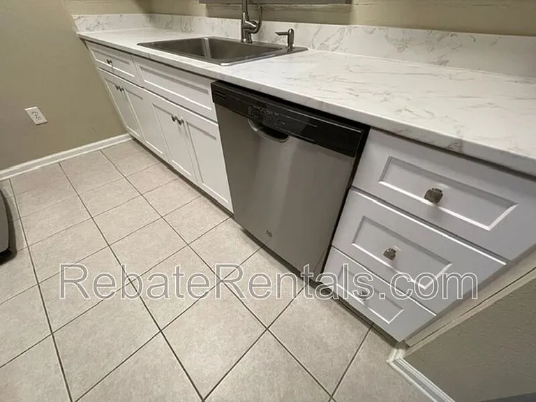 7801 Point Meadows Dr #8307 — Photo 3