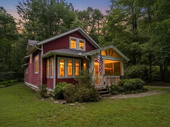 120 Shenendoa Dr, Ellijay, GA 30540