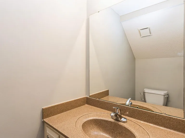 16514 W 165th Ter — Photo 5