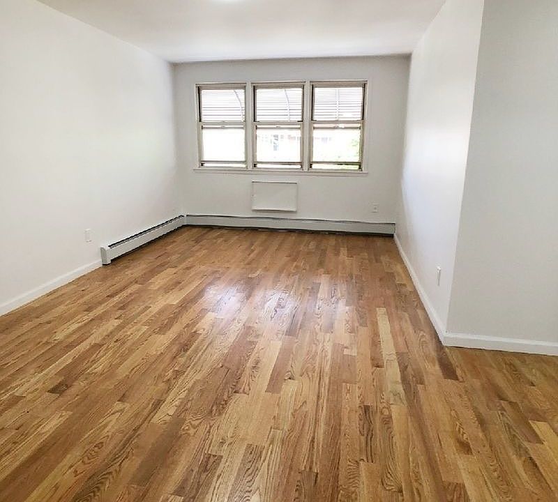 1st image of 21-14 33rd Ave #3F
