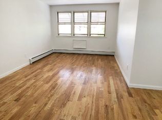 21-14 33rd Ave #3F, Astoria, NY 11106