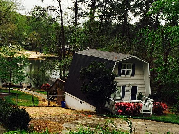 5th image of 1098 Lake Dr