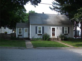 13 Calef St, Johnston, RI 02919