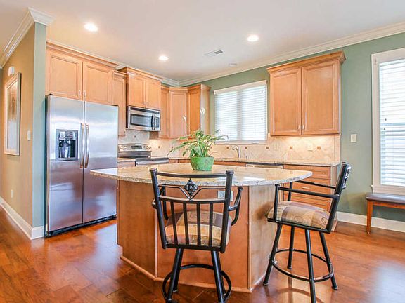 5th image of 12024 Woodhollow Ln