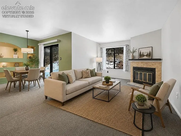 Living Room / Dining Room