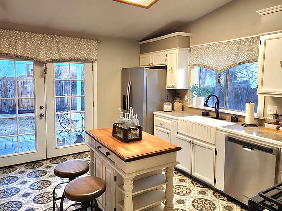 4th image of 2185 Woodhaven Ln