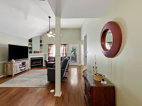 3rd image of 3308 Fort Harrods Ct